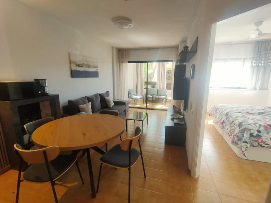Step To Yumbo Apartment Maspalomas  Exterior photo